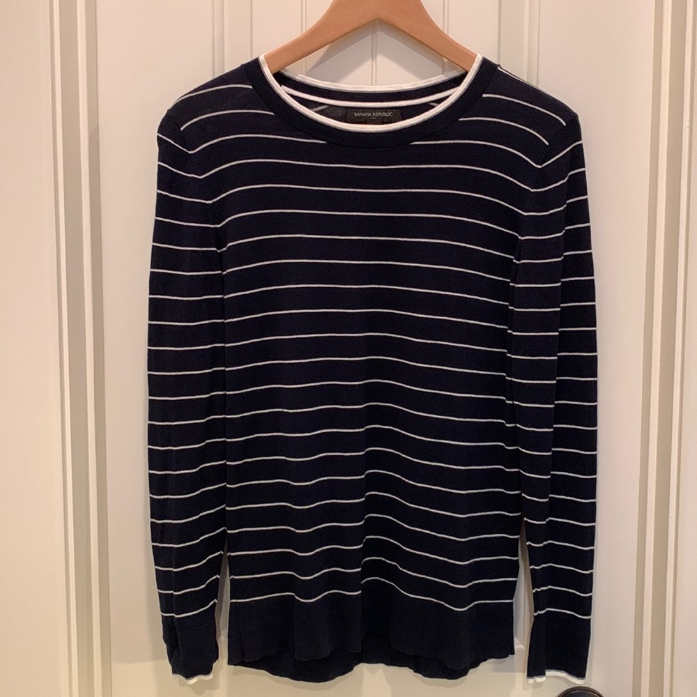 Banana Republic Factory light sweater
